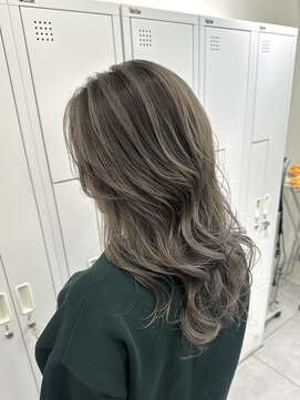 ピヨン 心斎橋(piLLon) グレージュカラー/シャドウルーツ/デザインカラー