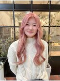 ピンクベージュ