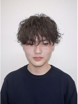 イロ メンズ 成田(iLo) シャドウパーマスタイル