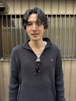 ヌース(NOOS)&nbsp;メンズセンターパートパーマスパイラルパーマ