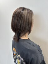 ロッカ(ROCCA) 脱・白髪染めハイライトショートウルフ