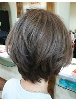 ヘアールーム ダリア(Hair Room DAHLIA) プラチナ×愛されショート