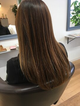 ラキ(laki) シルキーストレート