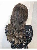 グレープ バイン(GRAPE VINE)&nbsp;ブライダルヘアのハイライトカラー【Grape vine　新小岩】