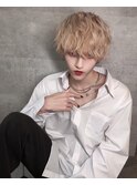 前髪長めハイトーンマッシュ ホワイトミルクティー