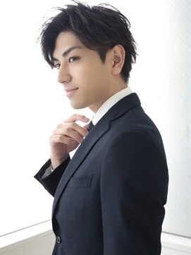 フレームプラス 御堂筋難波店(FRAME +) 束感カットコンマバングナチュラルパーマツーブロマッシュヘア