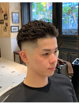 ルドローブラントオオサカ(LUDLOW BLUNT Osaka) 【LUDLOW BLUNT】ツーブロックフェードパーマウェーブ