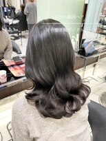 アピッシュ ギンザ(apish ginza)&nbsp;tomo 髪質改善☆くびれヘアの韓国風コテ巻きデジタルパーマ