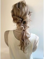 エル セルカ 高田馬場(el CERCA)&nbsp;結婚式二次会パーティーヘアセット大人可愛いポニーテール