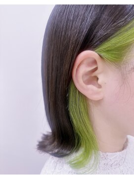 エレノア 梅田 大阪駅前第4ビル店(Eleanor) インナーカラー×ライムグリーン