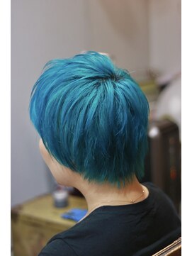 キミ(kimi) 【kimi自由が丘】ケアブリーチ × ターコイズカラー