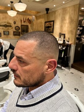 バーバーブロス 長堀店(BARBER BROS) ボウズフェード バズカット スキンバーバーヘア