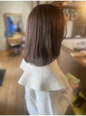 滑らかベージュカラー