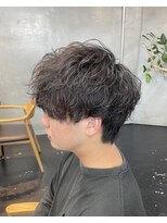 エルマノ 仙川(L mano)&nbsp;〈k6〉メンズパーマブリーチフェードツーブロックスパイラル