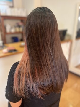 ヘアーコンセプト(HAIR CONCEPT) ピンクインナーカラー