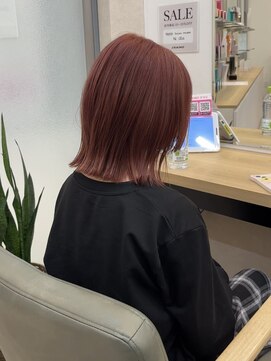 カイノ イオンモール大和郡山店(KAINO) コーラルピンク/切りっぱなしボブ/髪質改善