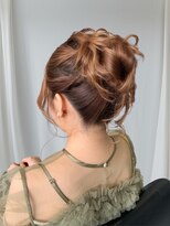 アヴソリューク(Absoluk)&nbsp;ハイシニヨン　高めシニヨン　お団子