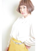 短い前髪のナチュラルショートボブ