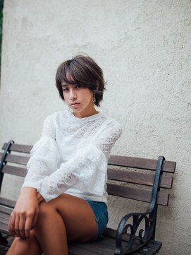 アンシェリ(Ancheri by flammeum) 外ハネレディーショート【藤沢】