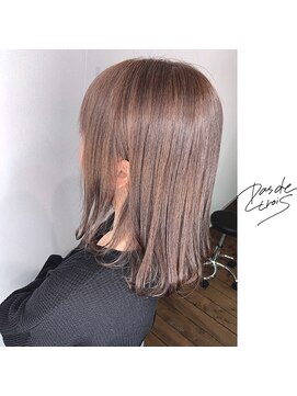 パドトロワ(Pas de trois) 新潟×シフォンベージュ×艶カラー×色素改善