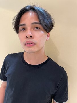 クォーターシーズンズ 茗荷谷(QUARTER SEASONS) メンズカット センターパート