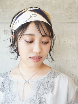 マイロ(mailo) スカーフでショートアレンジ