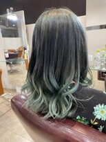 カルマ(KARMA)&nbsp;カーキ×ダークグリーングラデーション