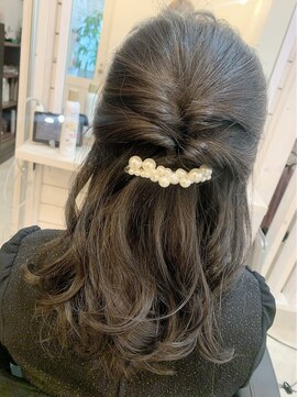 モリバイリトル(mori by little) ロング/ハーフアップ