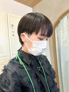 ロンドアジュール 横浜(Lond azur) 個性派おしゃれさんに前髪ワイドバングウルフ