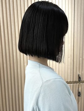 ロンドプロフィール 浦和(Lond profil) 地毛風ストレートパーマ　切りっぱなしボブ