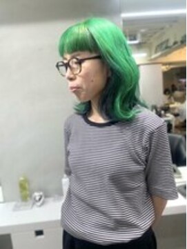 ディア(.eer) 【.eer/ディア】グリーンカラー/インナー/ミディアムボブ