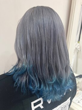 ナンバー ユアイロ 川崎(N° uairo) 丸型卵形韓国顔まわりエアリーロング美髪ピンクブラウン川崎