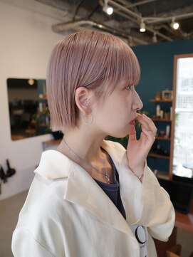 ヨー(Yoh-) 【ピンクベージュ/阿部達哉】ミニボブ/ブリーチ/ケアブリーチ