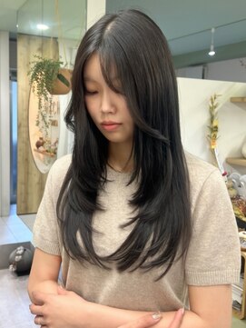 ハチ(HACHI) 羽エクステで馴染ませロングに地毛を生かしながらレイヤーカット