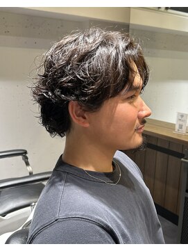 フリークバーバーショップ 河原町三条店(FREAK BARBER SHOP) 海外大人ヘアくせ毛風サーフカール
