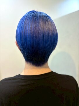 レーヴ(Reve) ネイビーブルー×マッシュショート