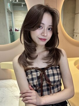 グロー 大宮(GLROW) 顔まわりカット 前髪なし レイヤーカット 韓国ヘア