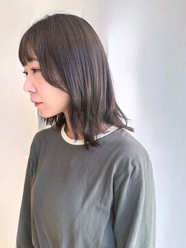 バサ 国分寺店(BASSA) 秋にぴったりオリーブベージュ