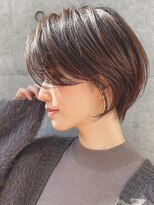 ハルキミナト メゾン(HM MAISON)&nbsp;30代40代50代耳かけショート前髪なしハンサムショートカット