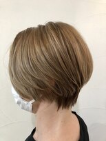 ネオリーブアオバ 高田馬場店(Neolive aoba)&nbsp;ショートボブ  ブリーチ　ハイトーン　ハイライト