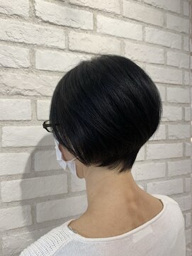 ルスト(L.u.s.t) ショートボブ