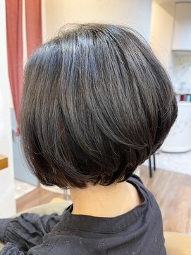 アメリカン ヘアー(American hair) 【American hair】微まえ下がりボブ　大人ショート