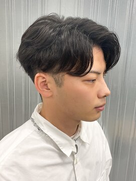 エルマーク(L-MARK) センターパートニュアンスパーマ韓国カルマパーマコンマヘア