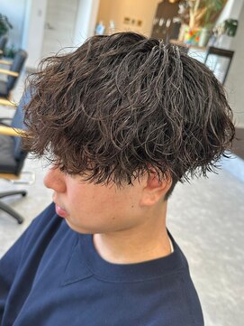 フゥ 宇都宮(FeU) 波巻きパーマメンズパーマメンズヘアツーブロックツイストパーマ