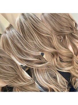 ブレンド 渋谷(BLend) 前髪ハイライトカラー似合わせカットウェーブミディアム