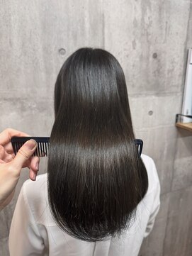 アリアバイエクラート 新宿南口店(ARiA by ECLART) ★赤味が気になる方にオススメ透明感艶オリーブグレージュ★