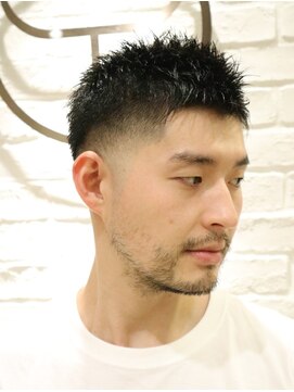 ヨシザワインク プレミアム 横浜 桜木町店(YOSHIZAWA Inc. PREMIUM) スパイキースキンフェードメンズワイルドバーバースタイル