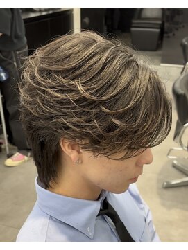 センターパートウルフニュアンスパーマフェザーパーマ韓国毛流れ