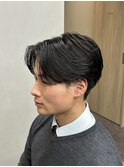 センターパート×刈り上げ