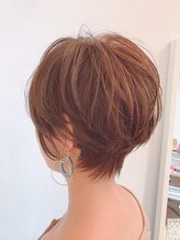 ヘアー スタイリスト(hair STYLIST) ふんわりショート